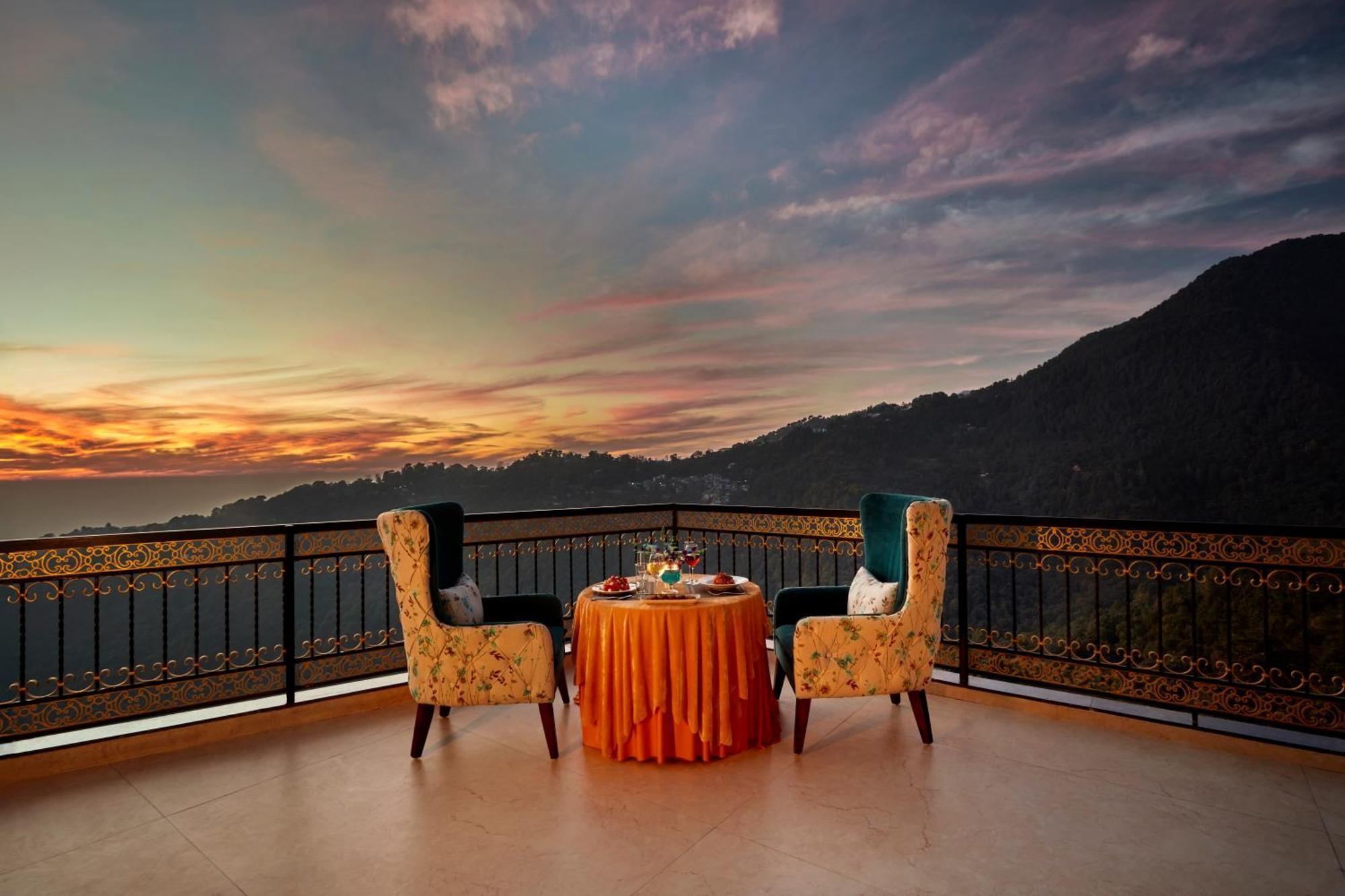 Welcomheritage Natraj, Mcleod Ganj Esterno foto